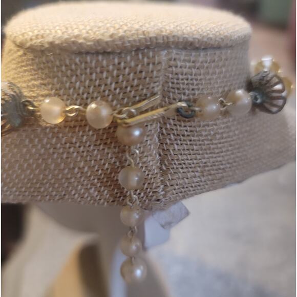 Vintage faux pearl and yelllow/green beaded necklace made in "Japan" - Picture 3 of 3